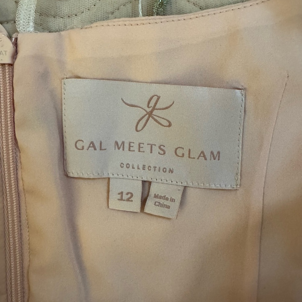 Floral Embroidered Peach Dress - Picture 5 of 11